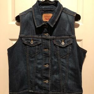 Women’s Levi’s Denim Vest